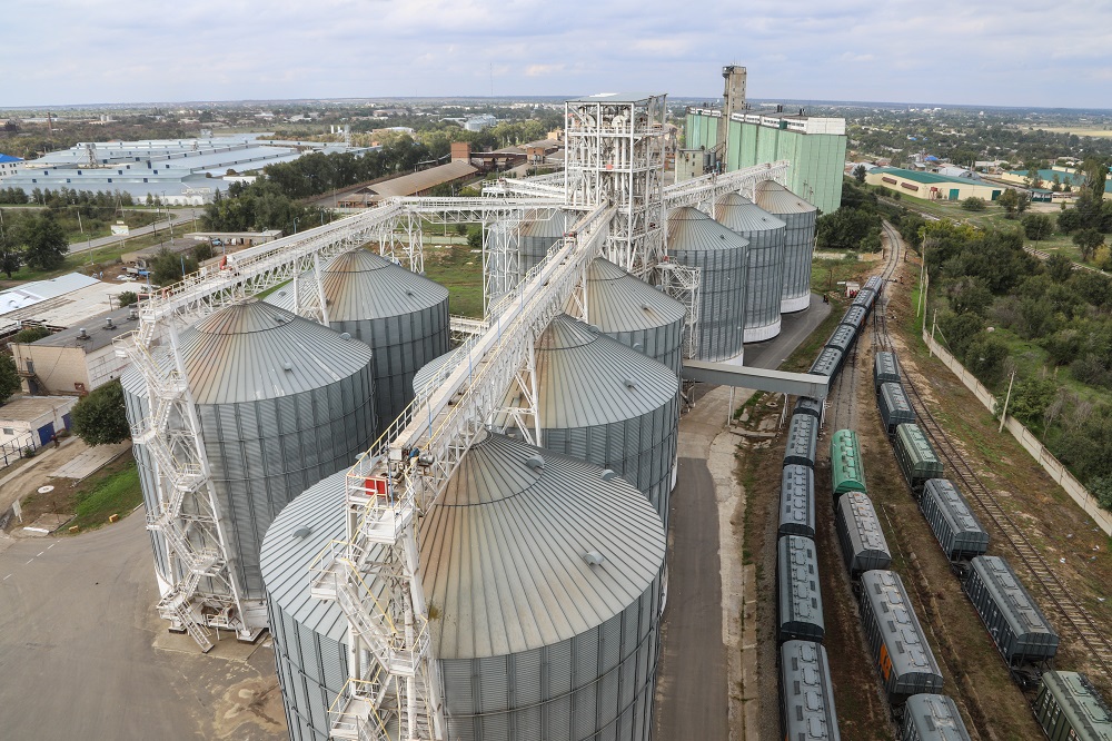 В сезоне 2023/2024 «Русагротранс» поставил рекорд по перевозкам зерна в экспортных направлениях